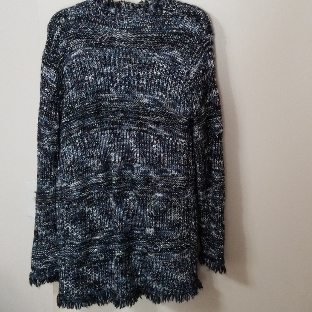 Sweater - Picture 3 of 3